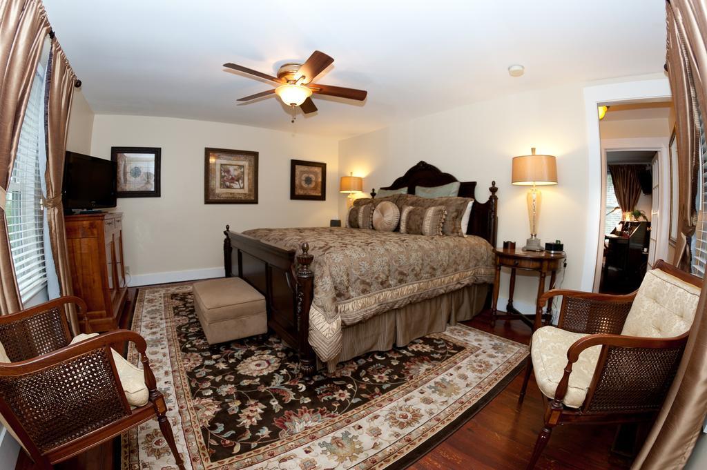 Biltmore Village Inn B&B 애쉬빌 객실 사진